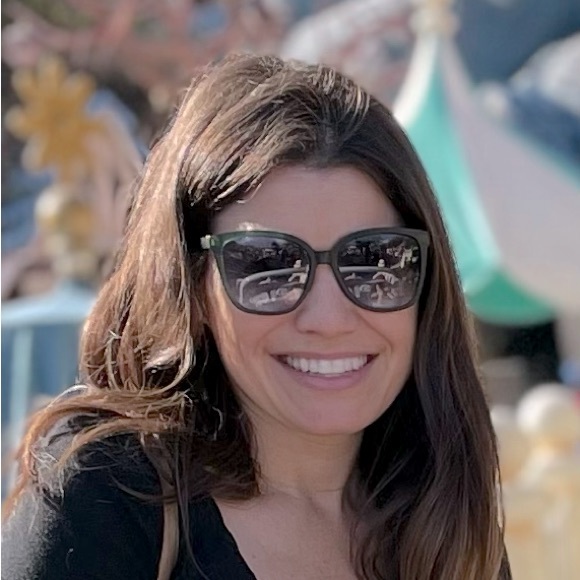 Hi, I love Aviator Nation, Tory Burch and Freddy jeans. - Picture 1 of 1